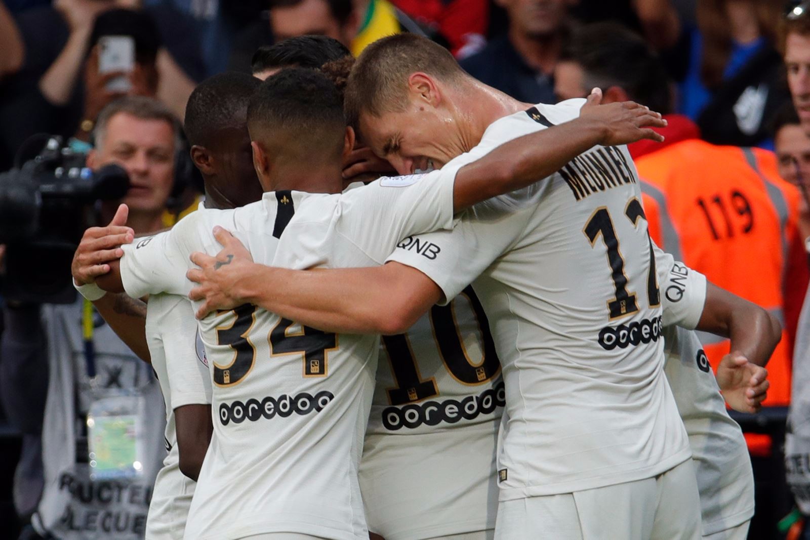 Longmen processing guide bracket